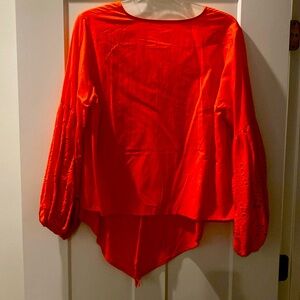Coral shirt XL long sleeve that balloon with eyelet detailing